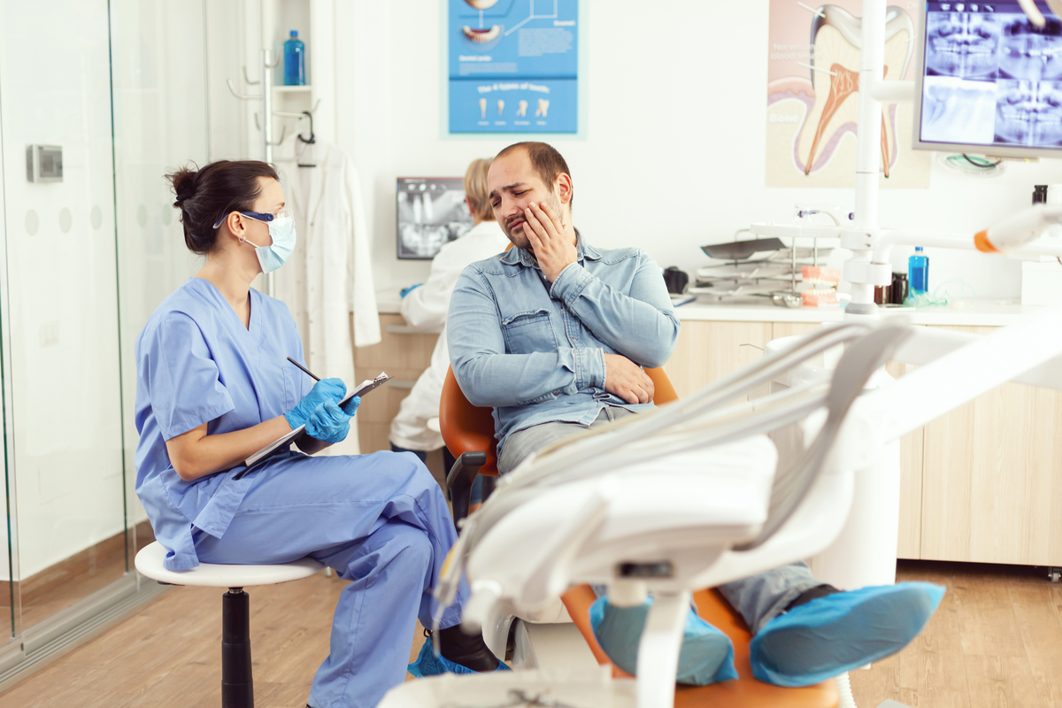 common dental emergencies and how same day emergency dental care etobicoke can save your smile