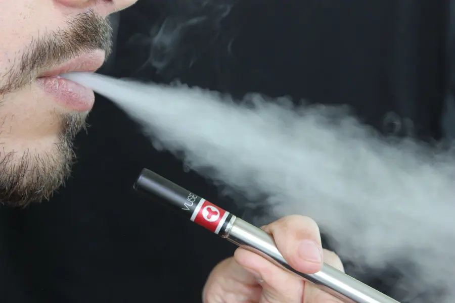effects of vaping on oral health